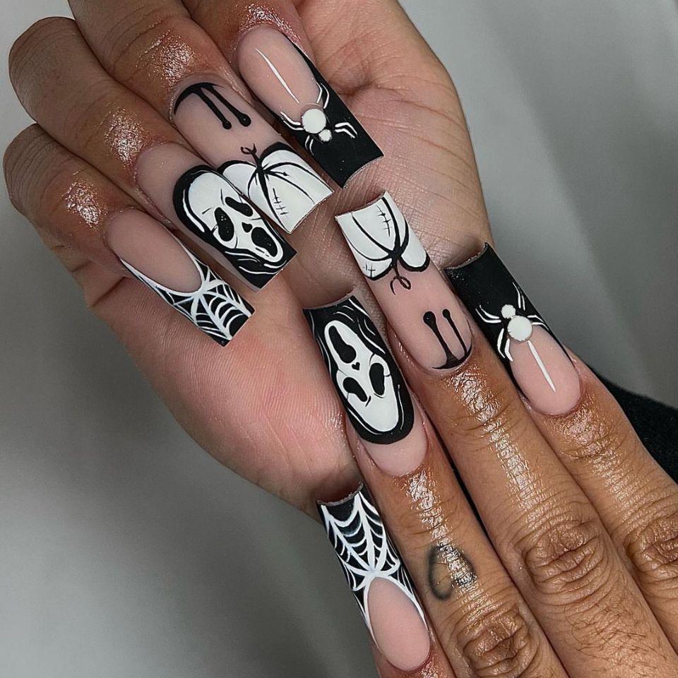 

WM-100 White Spider Skull Halloween Nail Tips - Black & White Pumpkin Long Sleeve Fake Nails Glue Included