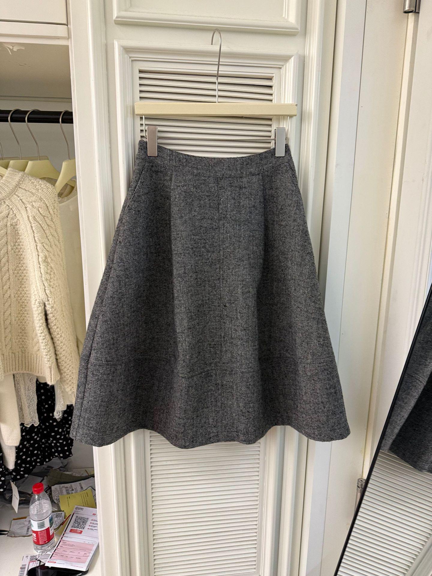 

Dark Gray Woolen High-Waisted Tulip Skirt for Women - 2025 Autumn/Winter Collection XL темно-серого