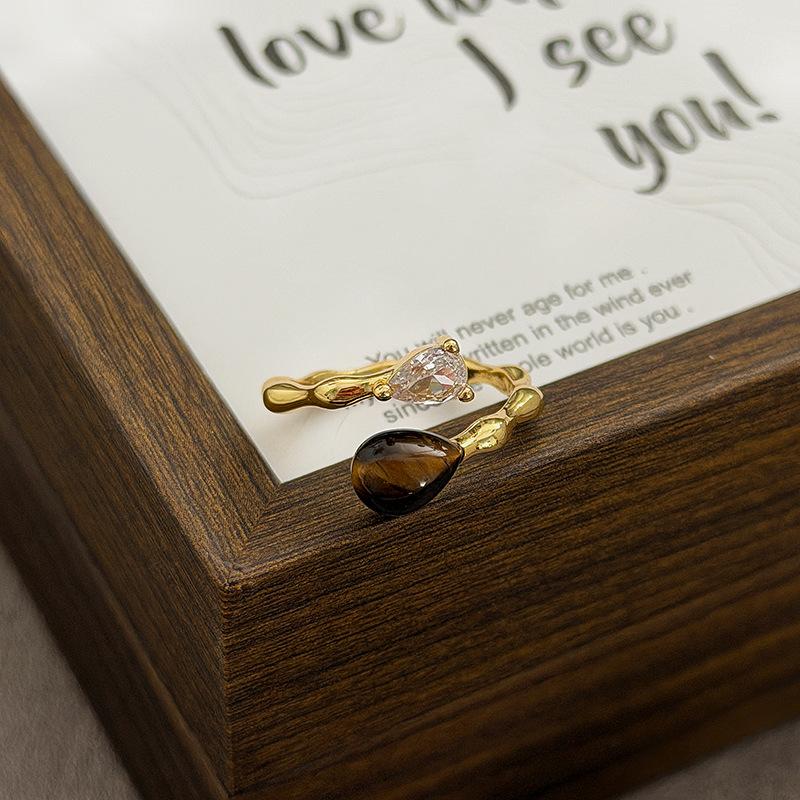 Fashion Temperament Maillard Retro Hong Kong Style Imitation Tiger'S Eye Stone Open Ring Women'S Irregular Light Luxury Personality Index Finger Ring