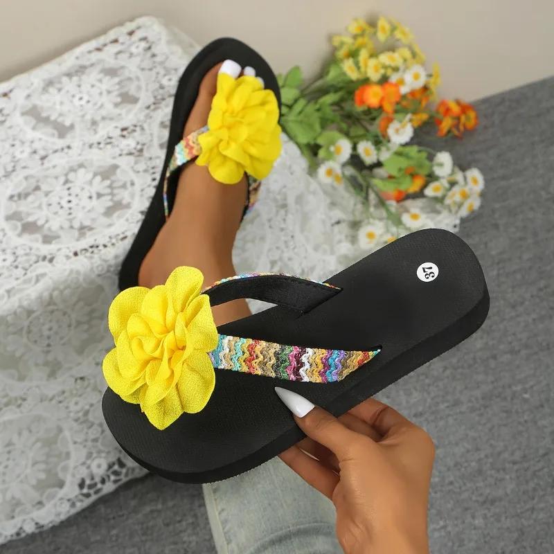 New Non-slip Platform Flip-flops Wear Fashion Wedges Sandals Female Summer National Style Flower Beach Slippers