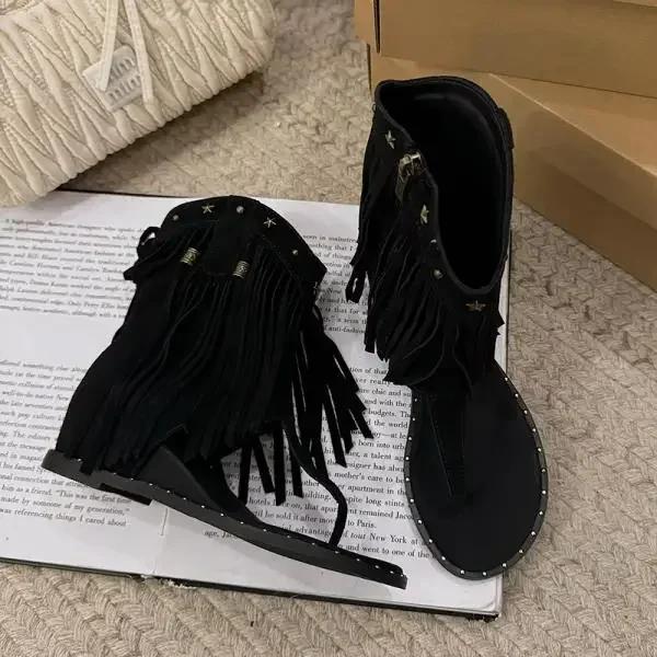 Fashion Studded Sandals Women's Shoes Flip Flops Low Heel Tassel Summer Roman Shoes Luxury Corrective Toe Clip Boots New Style