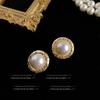 Mid-Century Vintage Stud Earrings: Trendy Literary Style in Light Luxury Fashion