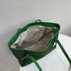 Bolsa de Ombro com Letras da Moda para o Dia a Dia de Mulheres, Nova Bolsa Transversal Versátil Urbana de Ombro Único, Bolsa de Ombro Leve
