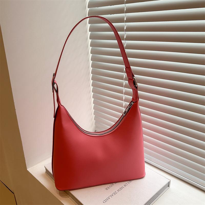 Bag Women's 2025 New Summer Popular Korean Ins Shoulder Bag Niche Design Texture Versatile Armpit Bag This Year