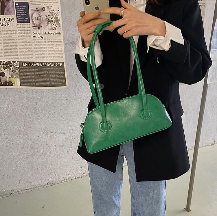 

Women s bag hand-held oil wax leather bag niche versatile casual candy color long handle shoulder underarm bag shell bag зелёный