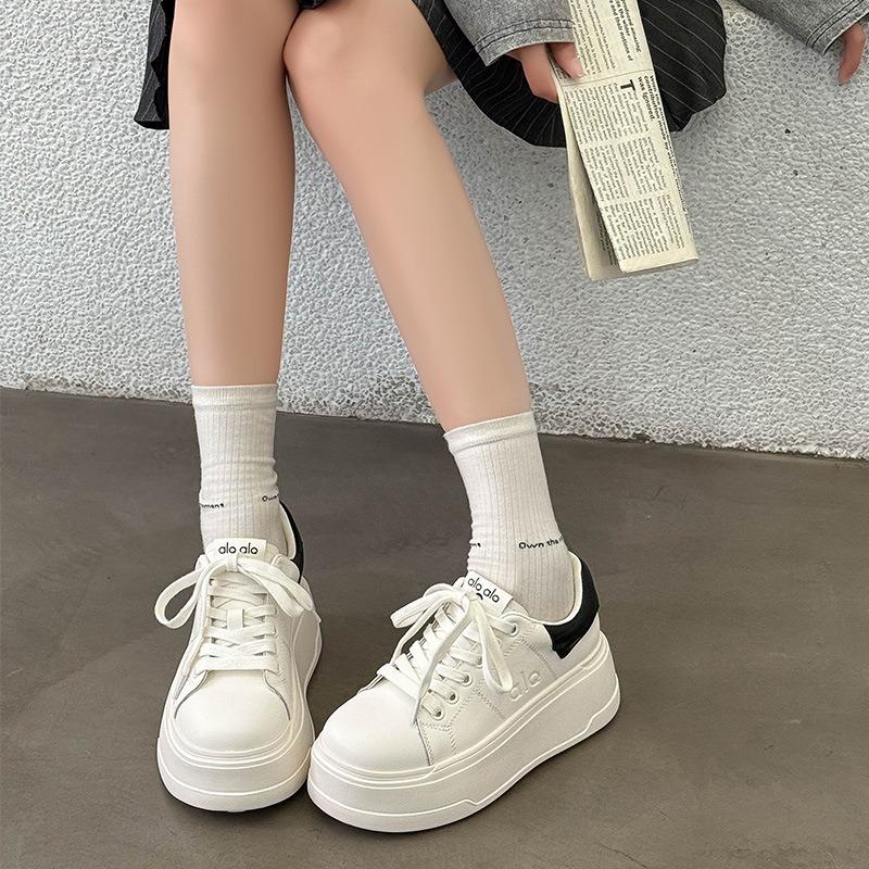 Thick-soled heightening little white shoes women's autumn new leather comfortable muffin thick-soled shallow mouth casual sports board shoes