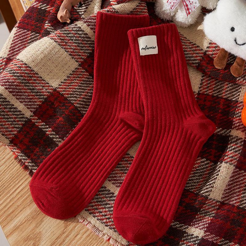 

Рождественские носки, красные носки средней длины, носки на свадьбу в честь года рождения, года Змеи, полосатые красные носки можно упаковать в подарочную коробку. One Size