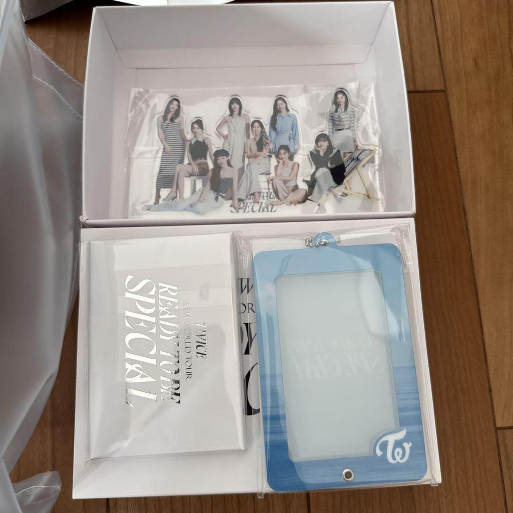 [USED] TWICE WORLD TOUR READY TO BE Upgrade Bonus