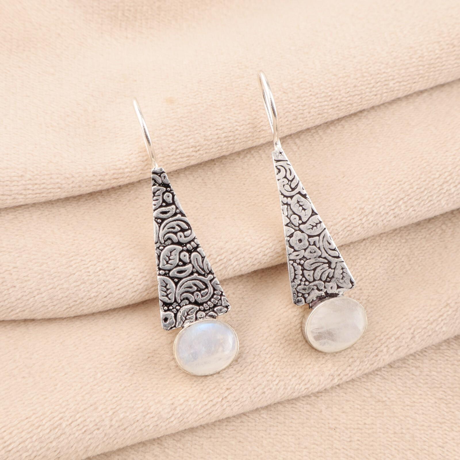 

Натуральный Радужный Лунный Камень 925 Стерлинговое Серебро Ручная Работа Серьги 1.9 EE-165-26