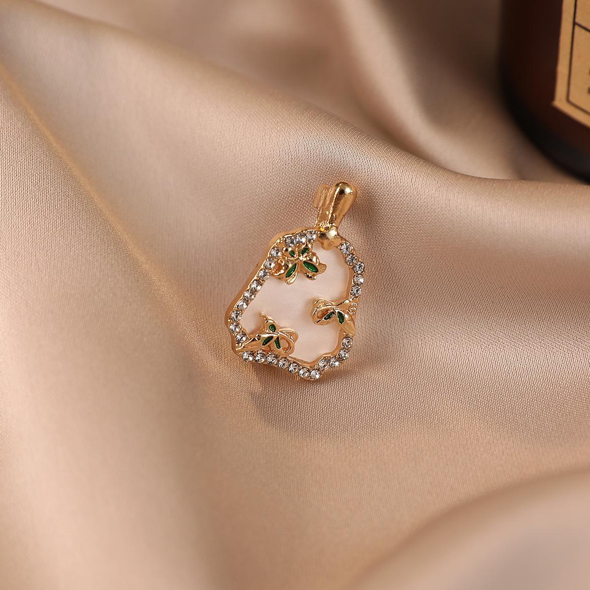 Dream Butterfly Love Flower  Group Fan Brooch New Chinese Style Butterfly Dot Diamond Pin Premium Sense Guochao Suit