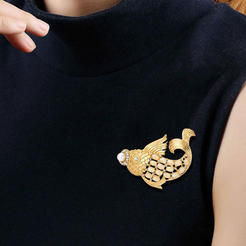 Medieval Koi Brooch Female Cute Anti-Light Button Skirt Jacket Cardigan Collar Accessories