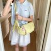 Niche Japanese and Korean literary messenger bag 2025 summer new simple versatile dumpling bag candy-colored casual shoulder bag
