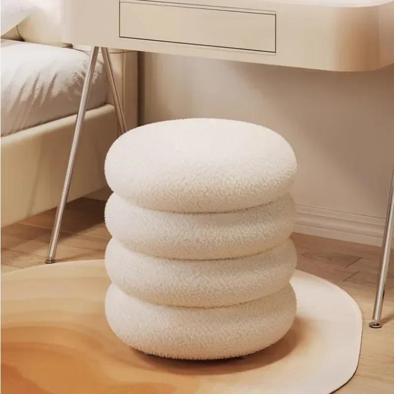 Creamy Household Stool Girls' Makeup Seat Bedroom Vanity Chair Soft Lamb Wool Pouf Minimalist Manicure Round Ottoman