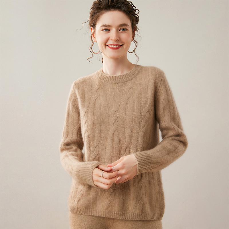 2026 Autumn/Winter Women's Thick Cashmere Round Neck Cable Knit Sweater - Loose, Cozy Style