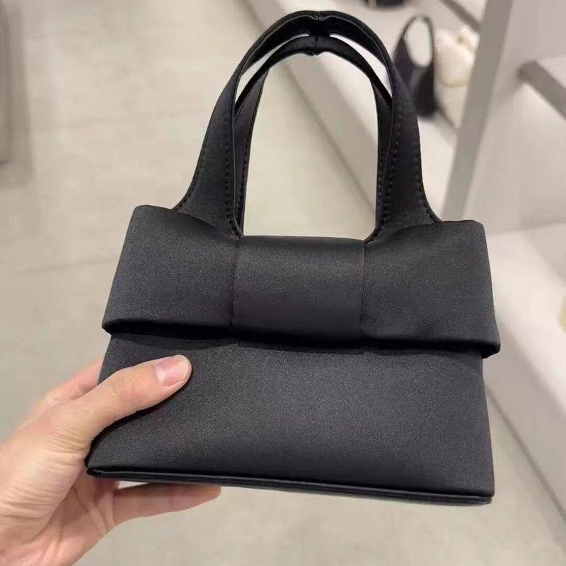 

Бай Тия 2025 Новая Супер Популярная Маленькая Сумка Розовая Нишевая Милая Девочка Мода Южная Корея Сумка для Губной Помады и Наушников Black-No Hanging