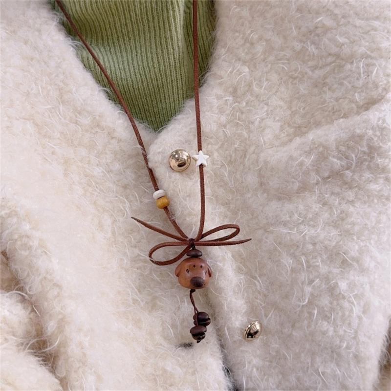 Einzigartiger Zugband Kaffeebohnen-Bären-Anhänger an verstellbarer Halskette im Retro-Stil