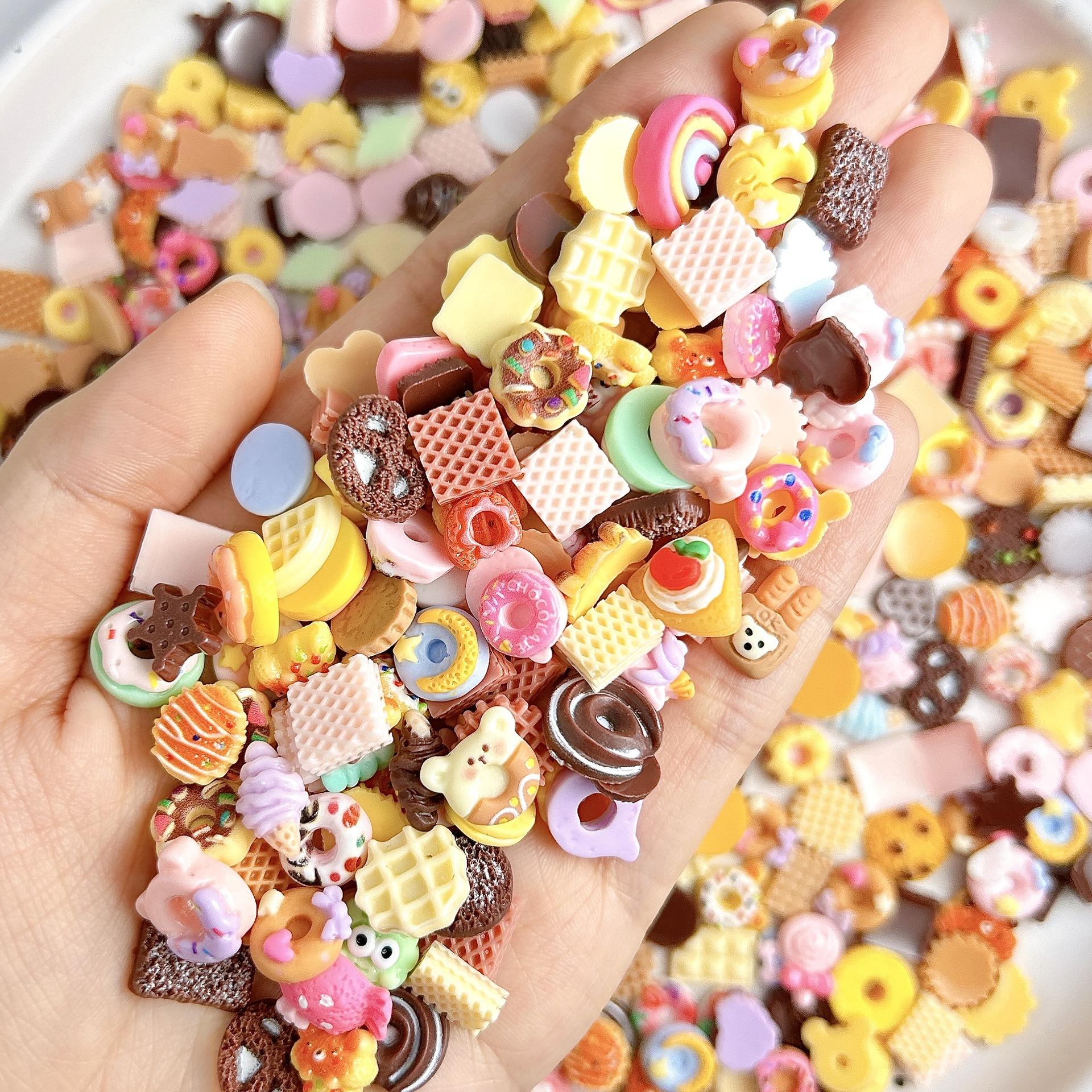 Random Mixed Cartoon Food Play Biscuits Donuts Chocolate Resin Nail Art DIY Cream Glue Hair Clips Mixed Mixed Style
