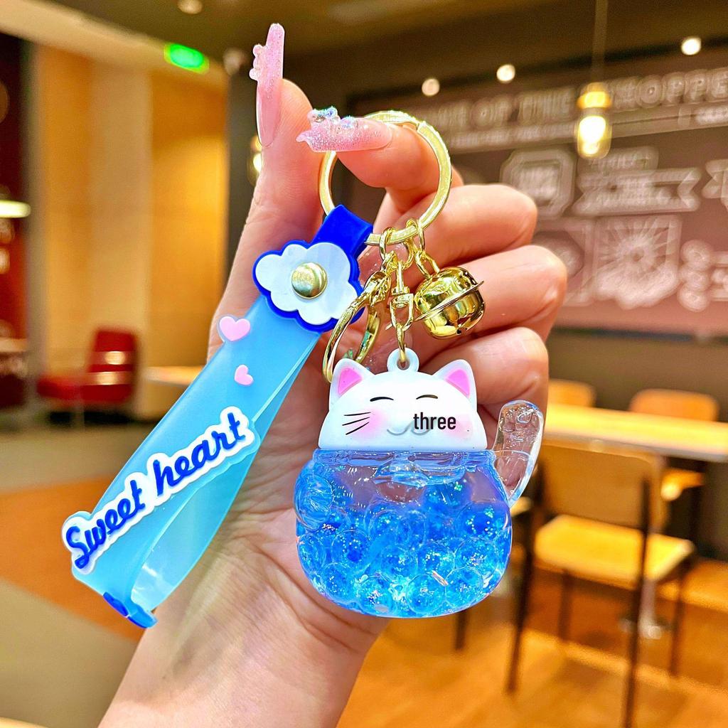 Oil-Filled Lucky Cat Quicksand Keychain Pendant - Cute Small Gift