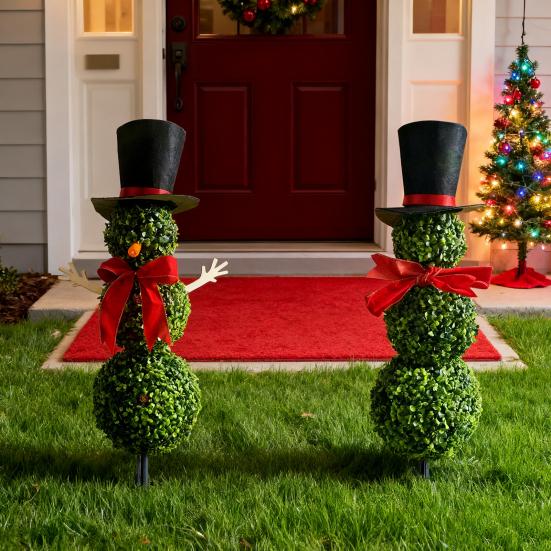 Christmas Snowman Topiary Artificial Snowman Shaped Topiary Tree with Bow And Hat Outdoor Boxwood Topiary with Stake for Home Porch Decor