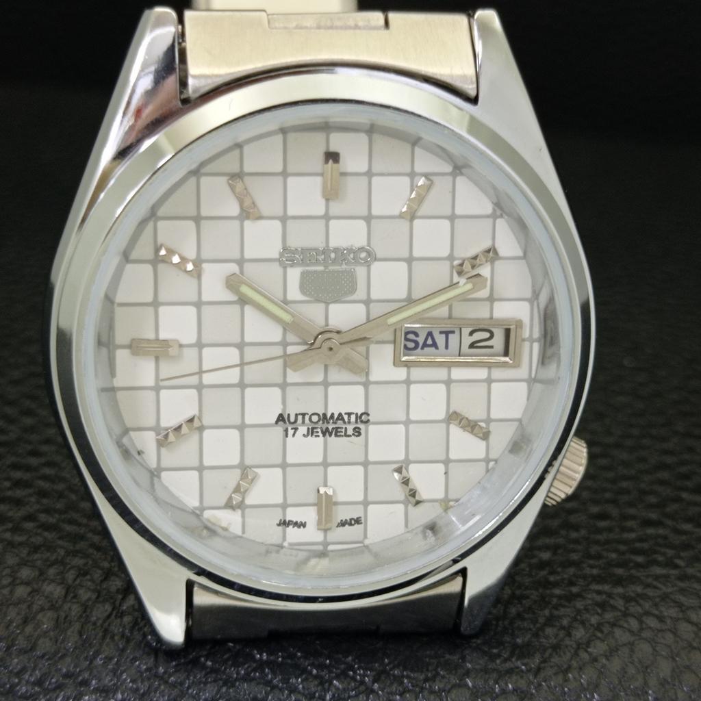 AUTOMATIC VINTAGE SEIKO 5 REFURBISHED JAPAN MENS WHITE DIAL WATCH A440474-9 Sk-a440474-1