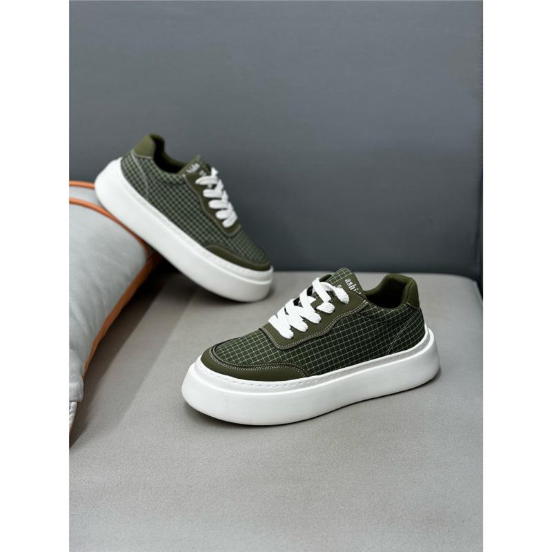 New comfortable shoes sneakers comfortable and breathable dnh