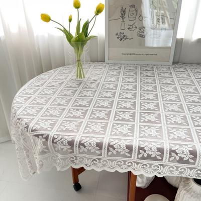 Retro Lace Table Cloth Tea Party Decor Tablecloth Hollow Embroidery Fabric Table Cover for Parties Weddings Dining Table Cover