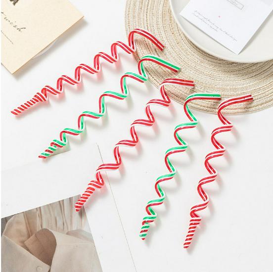 Akrylová vánoční ozdoba ve tvaru cukrové hole - Malá dekorace na sváteční stromek a dárek