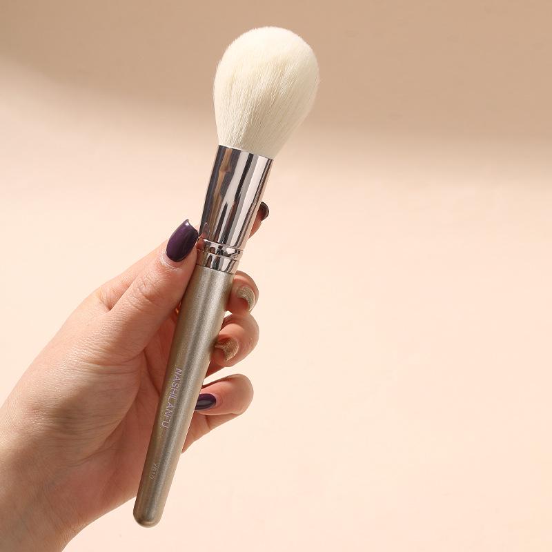 Champagne Gold Soft Bristle Makeup Brush Set - Stippling, Blush, Contour, Loose Powder Brushes with Animal Wool.