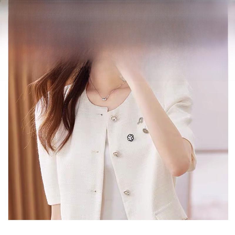 Pearl Brooch Cardigan Chain with Decorative OT Buckle