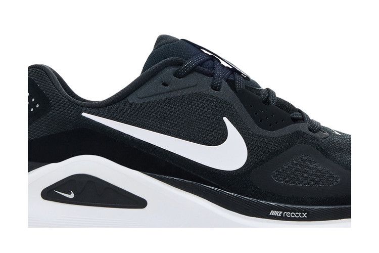Nike Struktura 26 Černá Bílá
