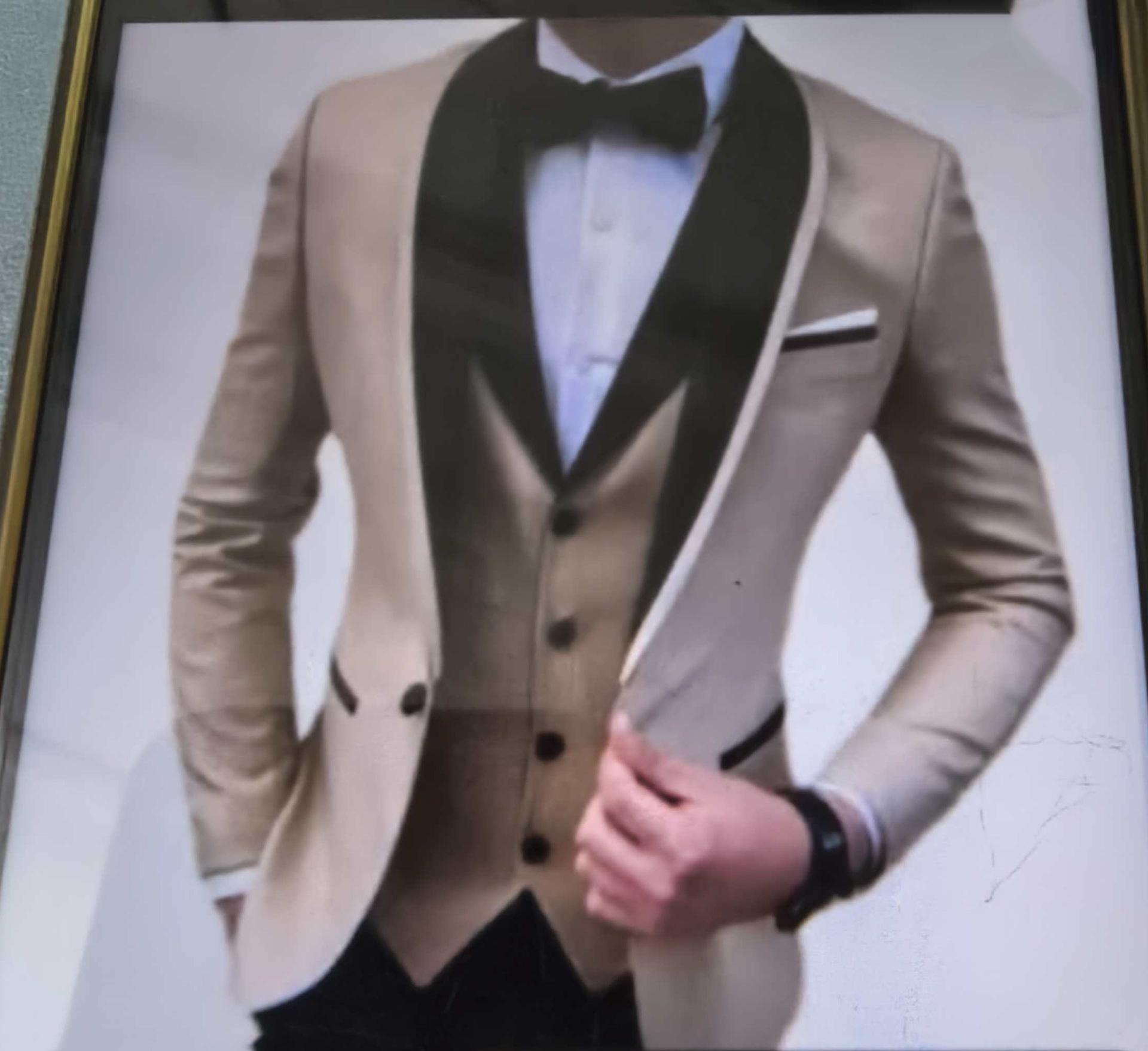 

Men s Three-Piece Business Suit: Ideal for Groom, Best Man, or Performance. XL