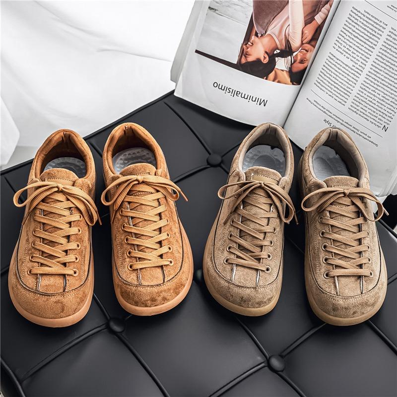 Classic Series Of Comfortable Men'S Round-Toed Casual Versatile Walking Shoes With Retro Flat Toe Cap For Autumn And Winter