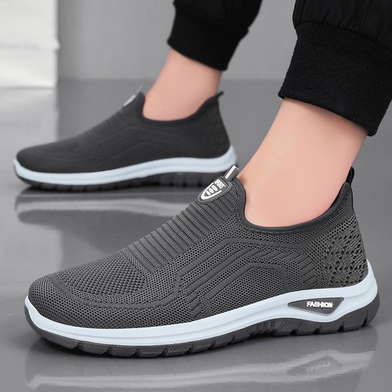 Shoes Men's Versatile Spring New Casual Sports Shoes Breathable Men's One-pedal Shoe Bag