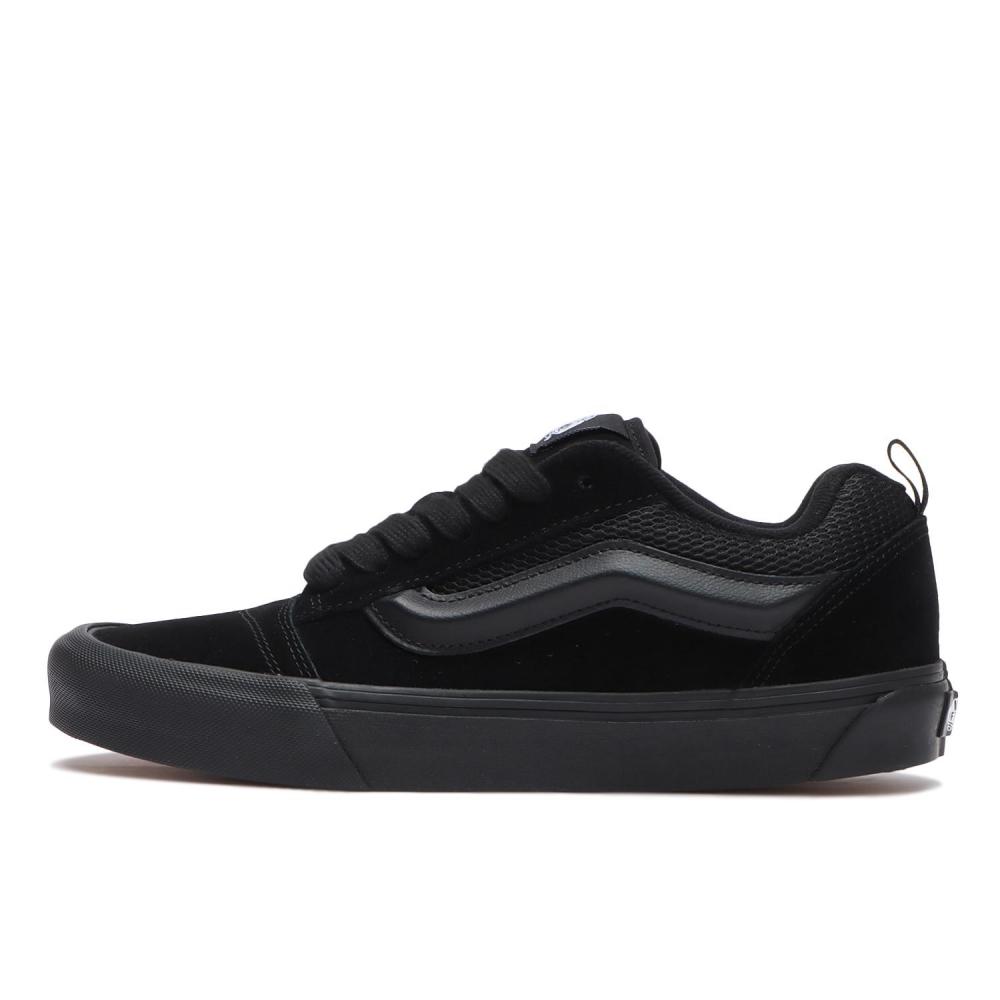 

VANS KNU SKOOL VN0009QCBKA ЧЕРНЫЙ ЧЕРНЫЙ 225