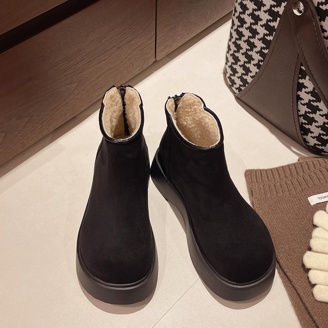 

Нишевые круглого носка зимние ботинки на среднем каблуке новые универсальные повседневные с толстой подошвой с чувством дизайна милые с юбкой хлопковые ботинки 40