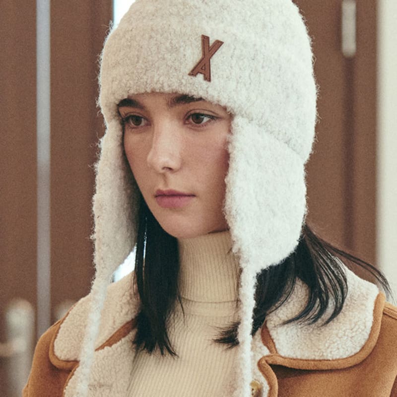 

VARZAR VA Patch Fly Knit Beanie Cream FREE