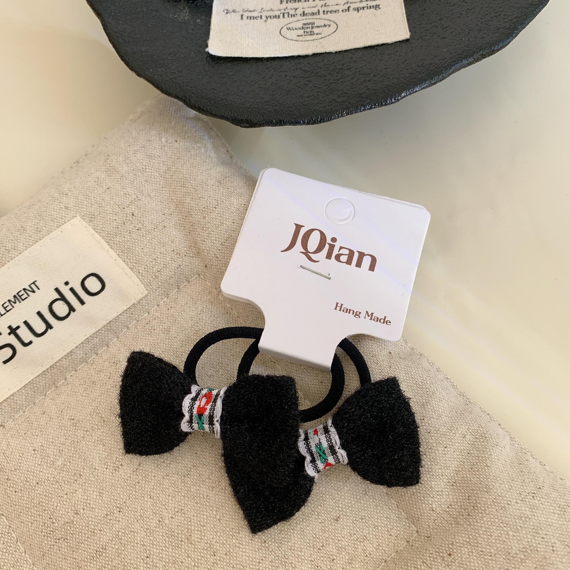 

Корейская черная тканевая заколка-бантик с цветком для девочек - осень/зима