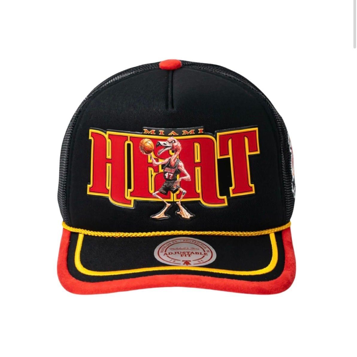 Used LRG  Mitchell & Ness  NBA HEAT SNAPBACK HAT l4t8mhjxx LRG Mitchell & Ness Heat Mesh Cap