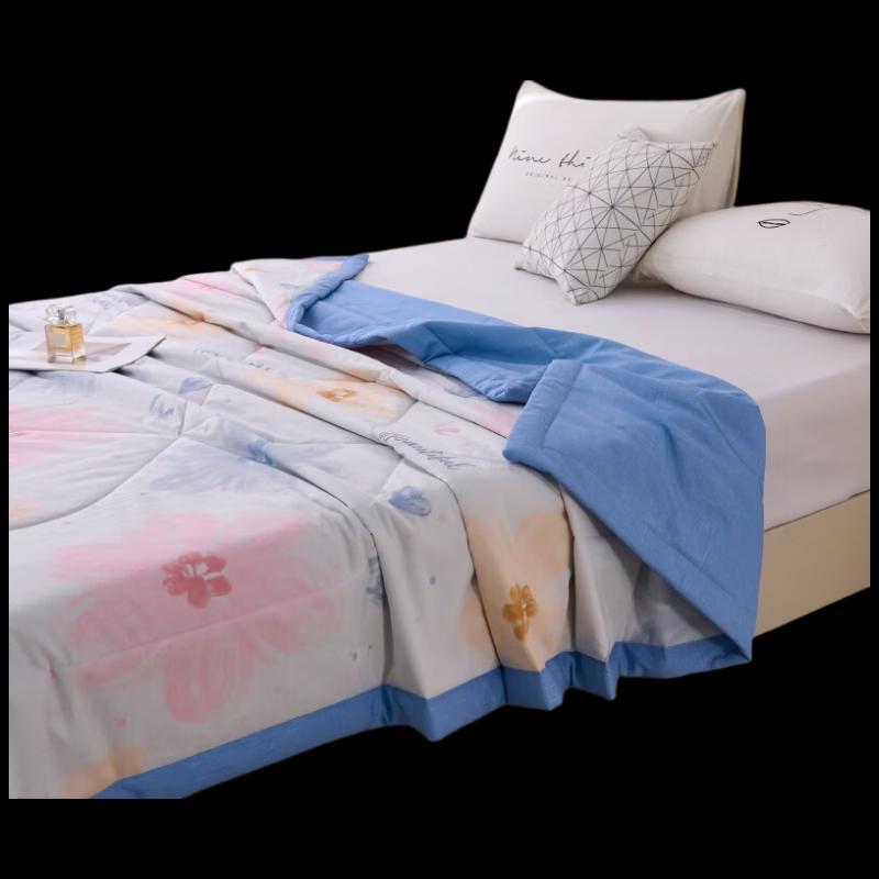 Hodo Floral All-Season Quilt
