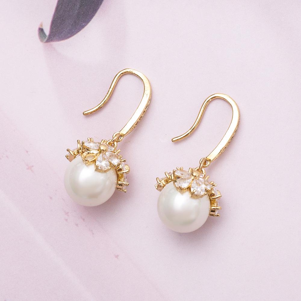 French-Style Copper Zircon & Imitation Pearl High-Shine Earrings - Light Luxury Christmas Jewelry