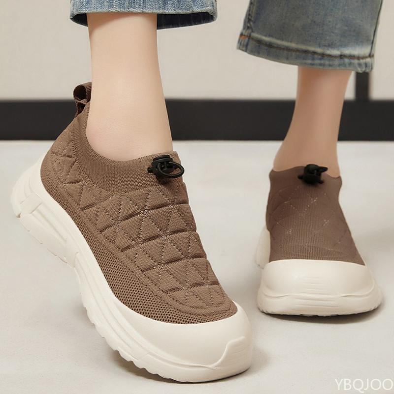 Spring and Autumn Fashion New Soft Women's Casual Breathable Sports Shoes Anti Slip Thick Soled Height Raising Women's Shoes