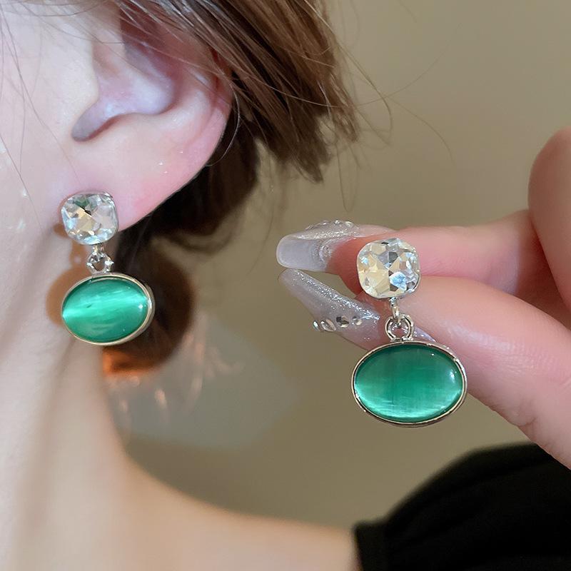 High-End Retro Geometric Resin and Rhinestone Earrings for Women