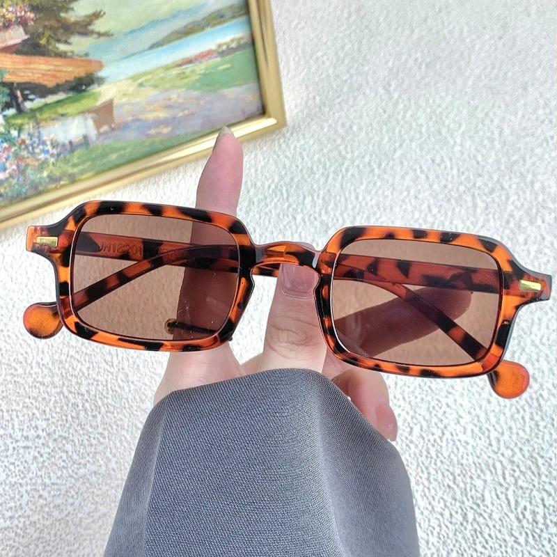 

Classic Small Square Sunglasses Women Vintage Sports Brand Sun Glasses Men Shades Female Fashion Gradient Eyeglasses UV400