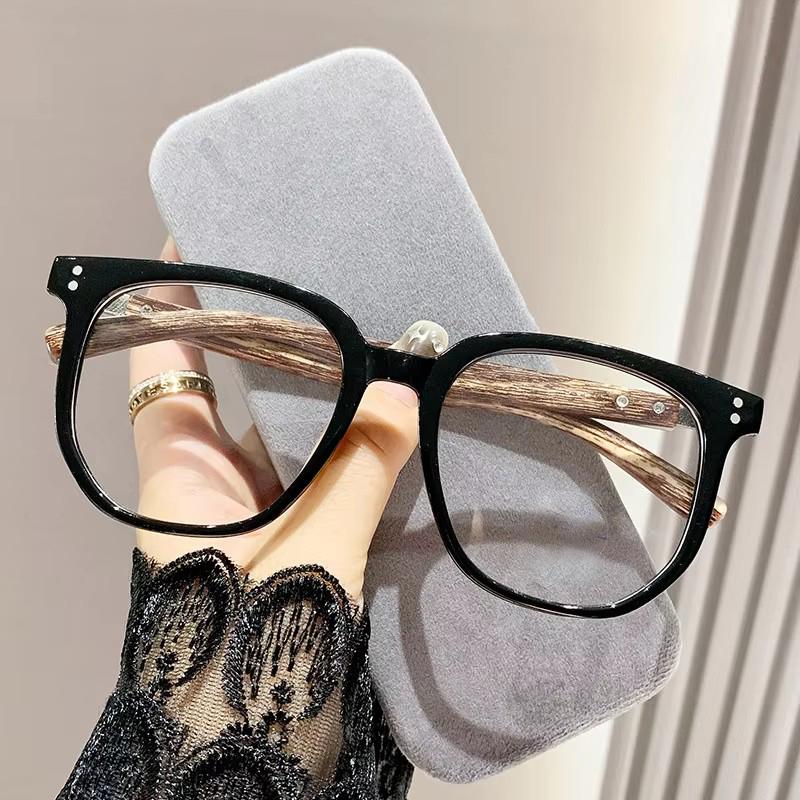 Ladies Oversized Square Reading Glasses Men Vintage Blue Light Blocking Far Sight Eyewear Luxury Prescription Optical Eyeglasses