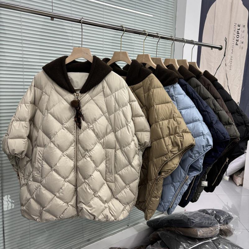 2026 European Winter White Duck Down Hooded Vest: Trendy, Loose-Fit, Plus Size Women's Fashion