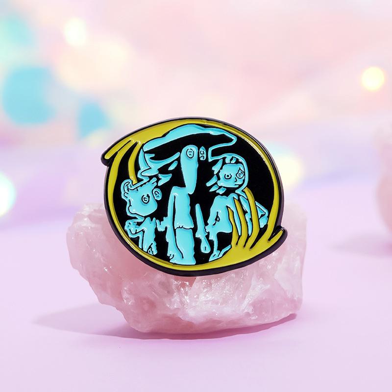 Fun Creative And Cartoon Character Brooch With Keychain Necklace In Durable Alloy Style