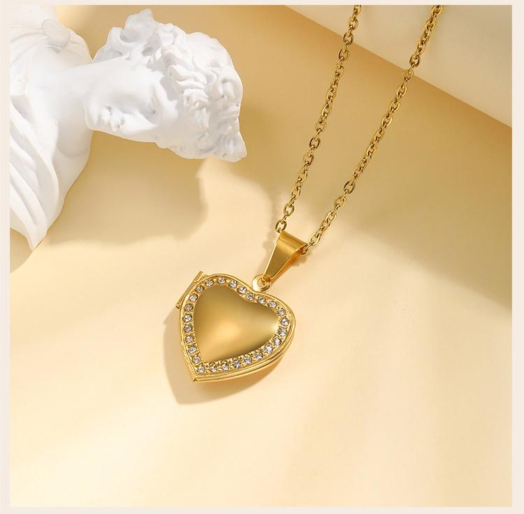 Cubic Zirconia Pendant Necklace for Women, Stainless Steel Chain Trendy Jewelry, Square Heart CZ Stone Boho Jewelry