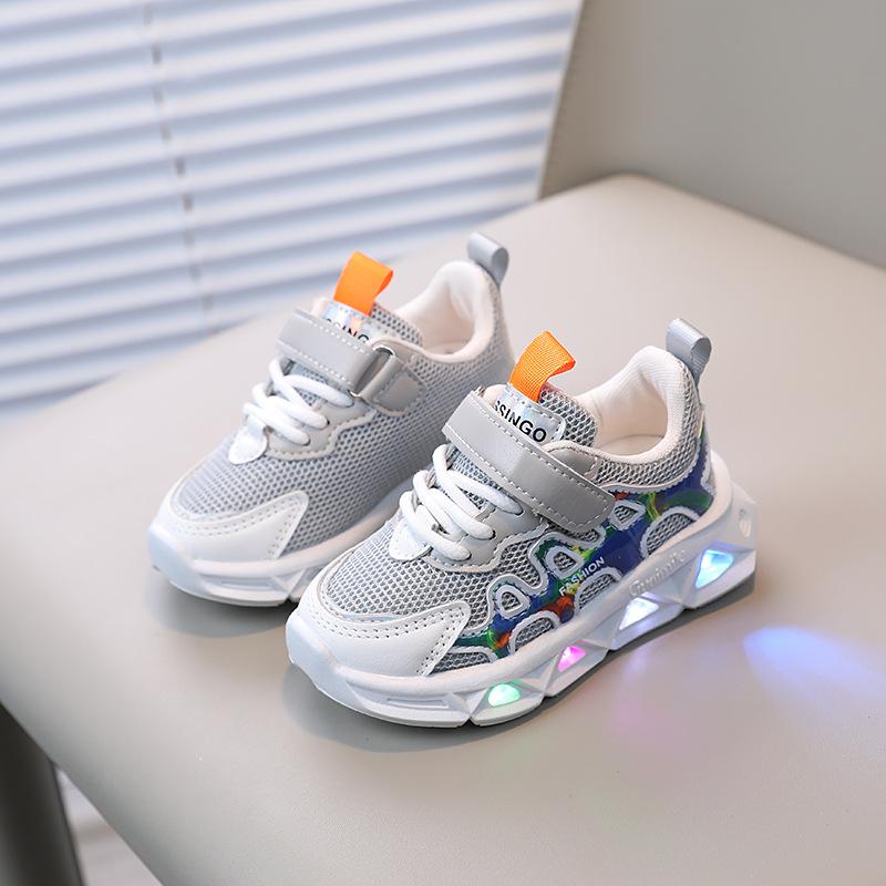 

Детская обувь со светодиодной подсветкой, детские светящиеся кроссовки для бега с подсветкой для мальчиков, детские кроссовки из дышащей сетки 23 серый