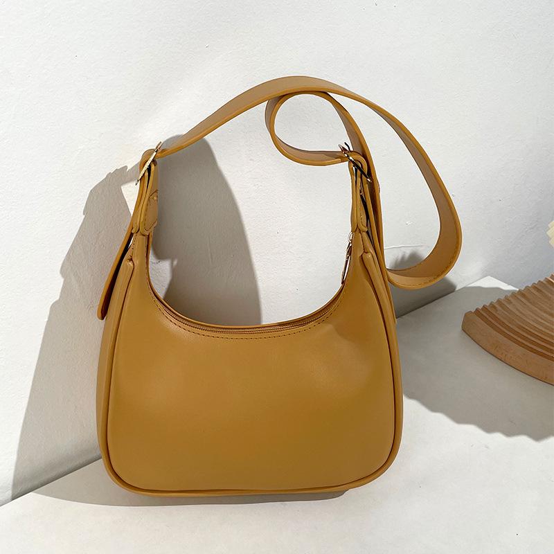 

Bag women s new autumn and winter high-end fashion trend single shoulder underarm niche design crossbody small square bag