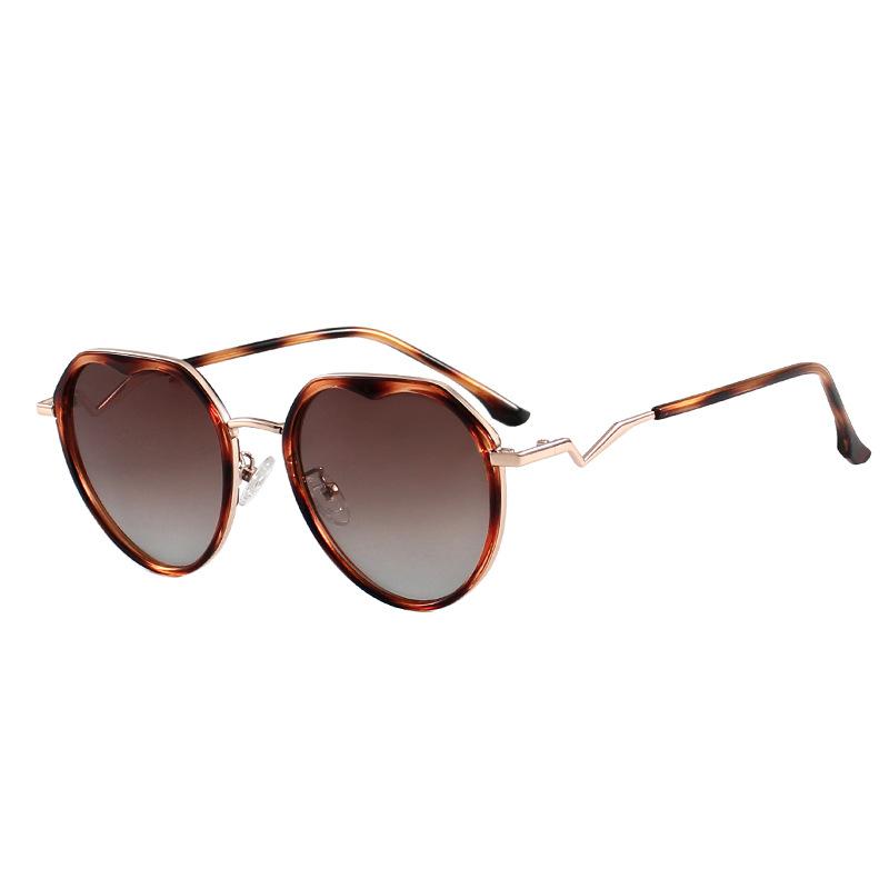 

Vintage Fashion Women Heartshaped Sunglasses Summer Outdoor Sun Protection StyleA